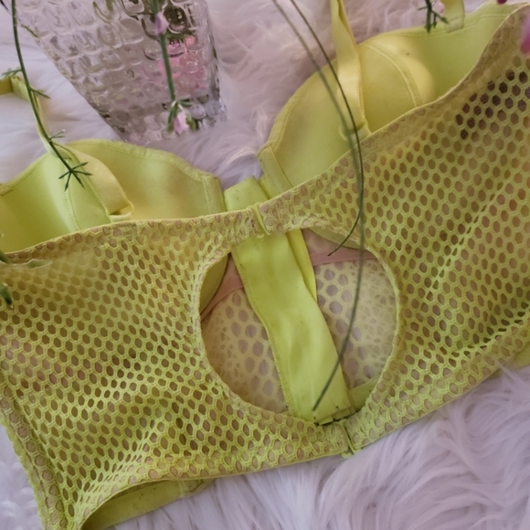 VICTORIA'S SECRET LIME GREEN CORSET BRA - Picture 2 of 3